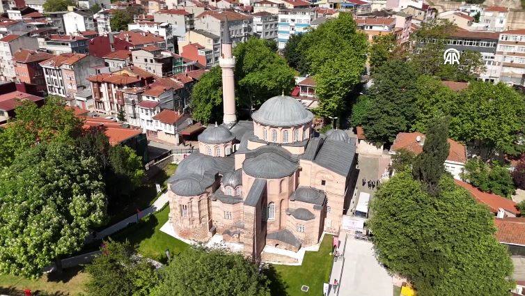 Kiliseden camiye çevrilen Kariye Camii ibadete açıldı 39